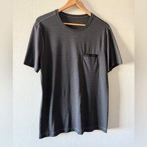 LULULEMON T-Shirt Men's Large Gray Pocket Workout Athleisure Running Yoga M/L